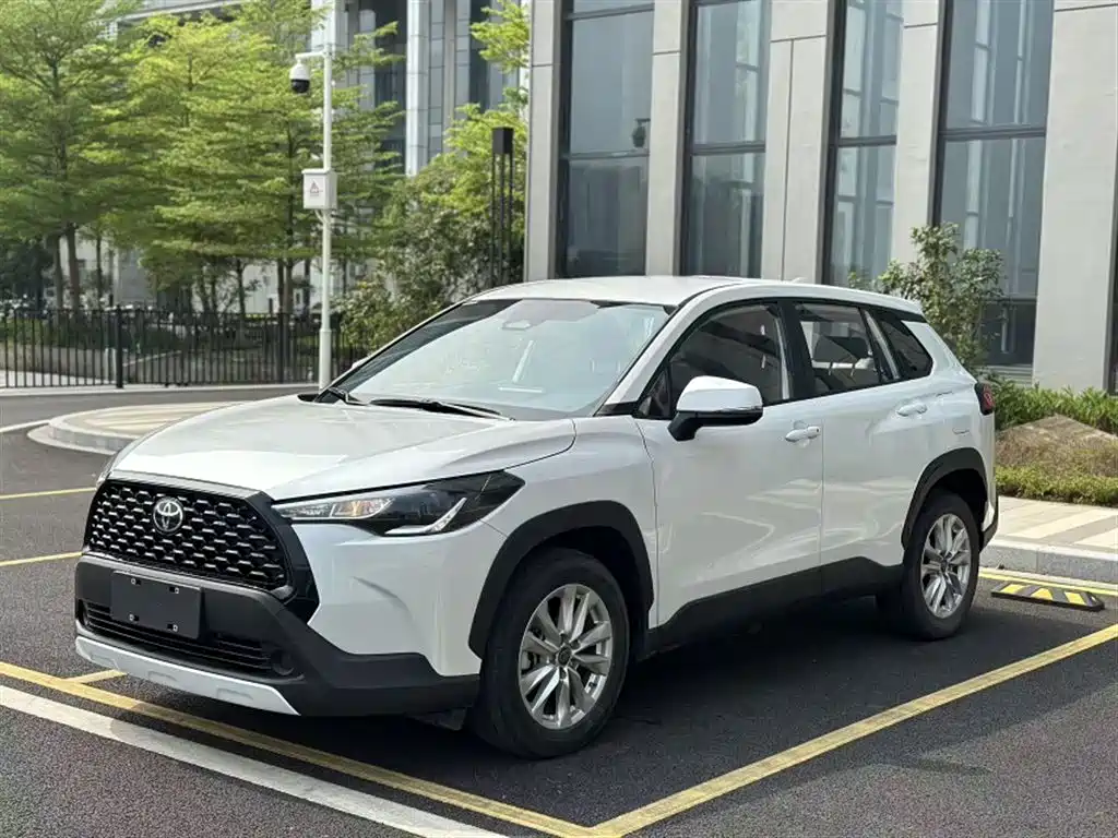 Toyota Corolla Cross 2023 2.0L Pioneer Edition фото 2