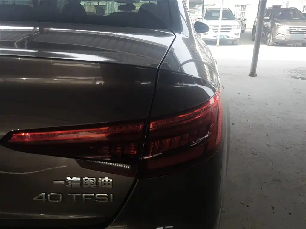 Audi A4L 2017 40 TFSI Fashion Edition фото 24