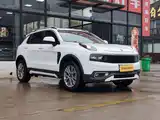 Фото 3 - Lynk & Co 01
