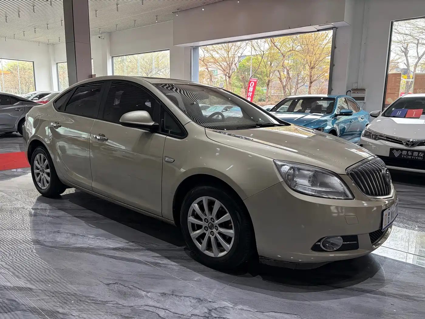 Buick Excelle 2013 GT 1.6L Automatic Fashion Edition фото 4