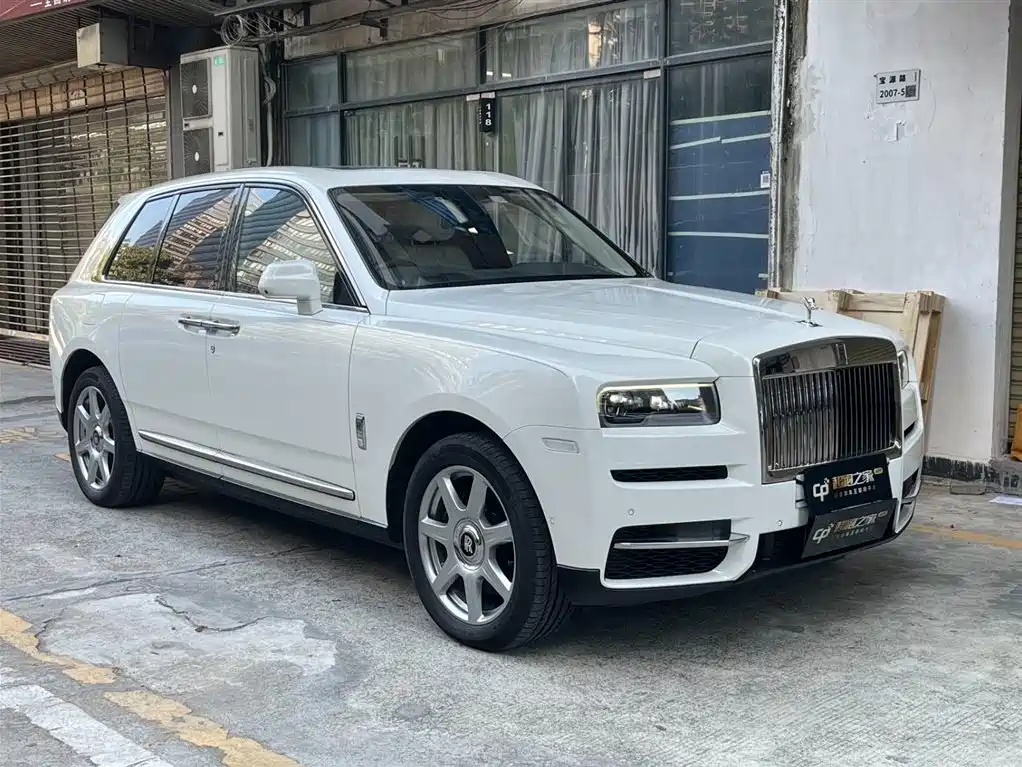 Rolls-Royce Cullinan 2024 4-Seater фото 3