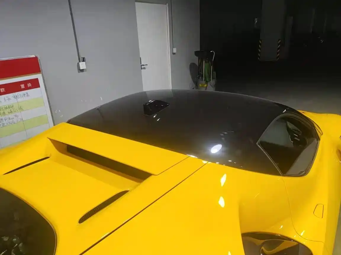 FERRARI SF90