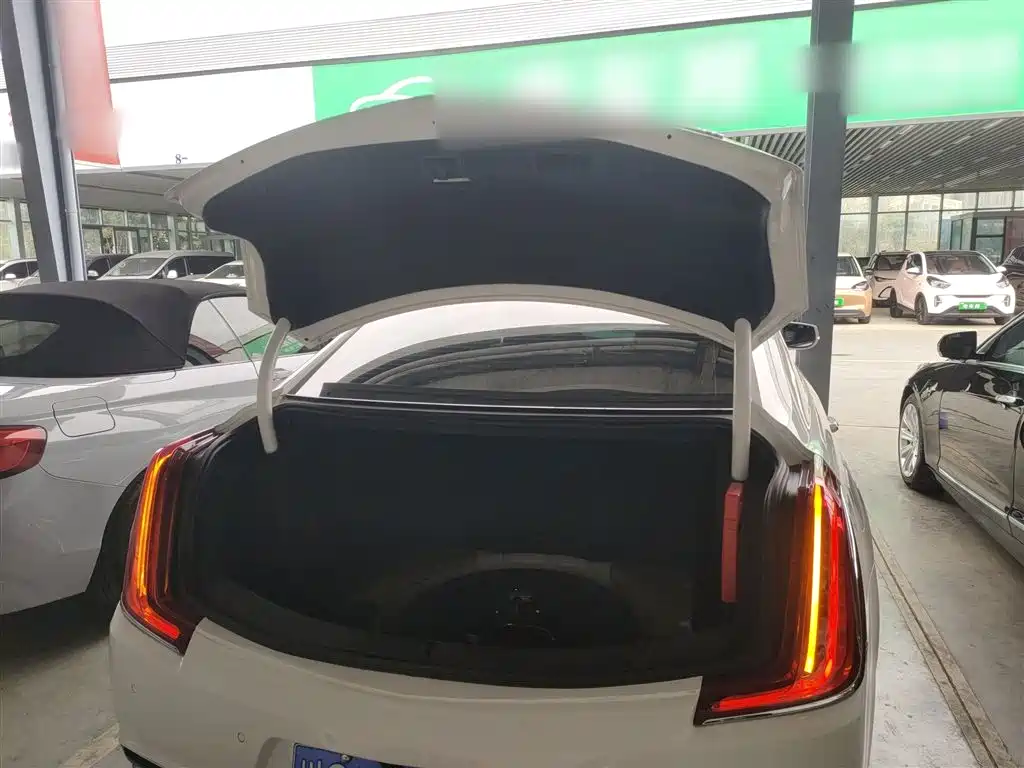 Cadillac XTS 2018 28T Elite фото 15