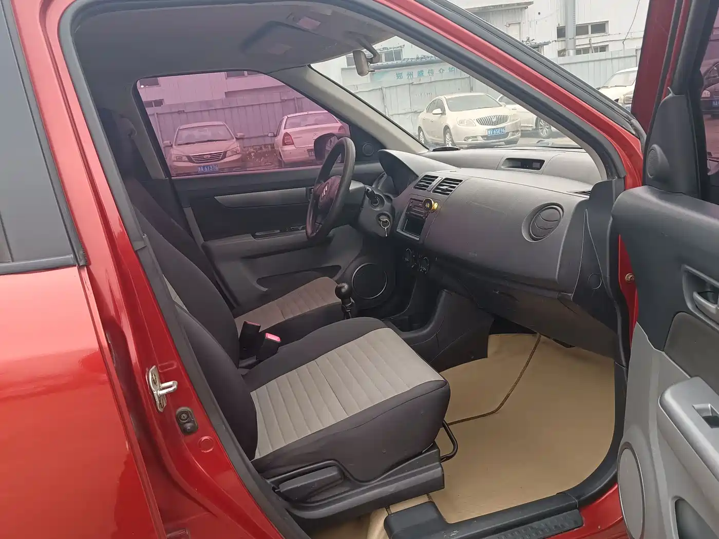 Suzuki Swift 2013 2013 1.3L Manual Value Edition