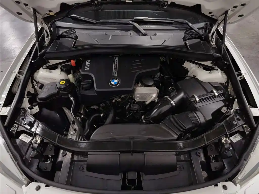 BMW X1 2012 2012 sDrive20i Leading Model