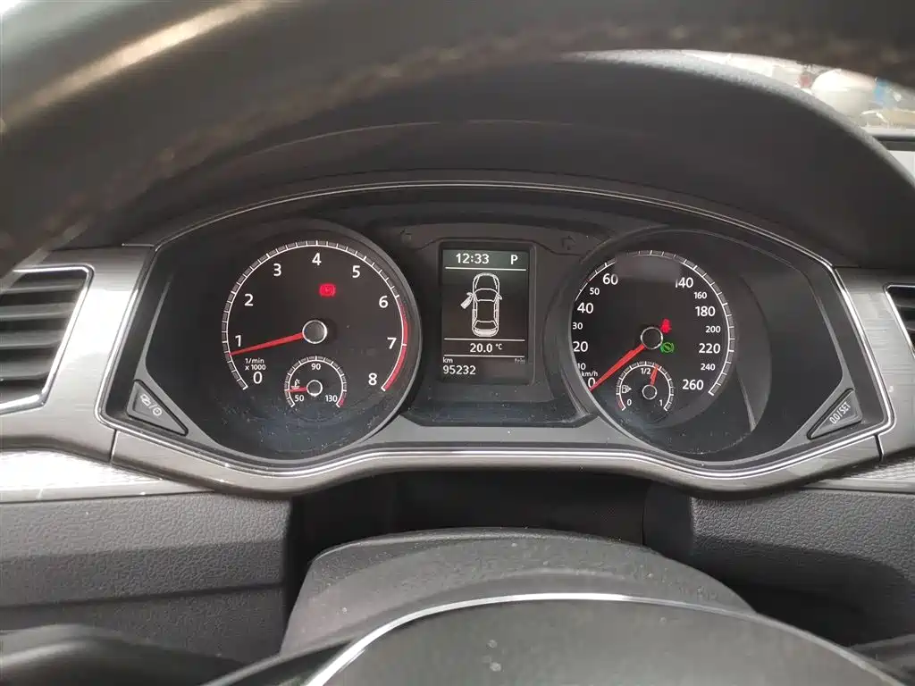 Volkswagen Passat 2017 330TSI DSG Prestige фото 4