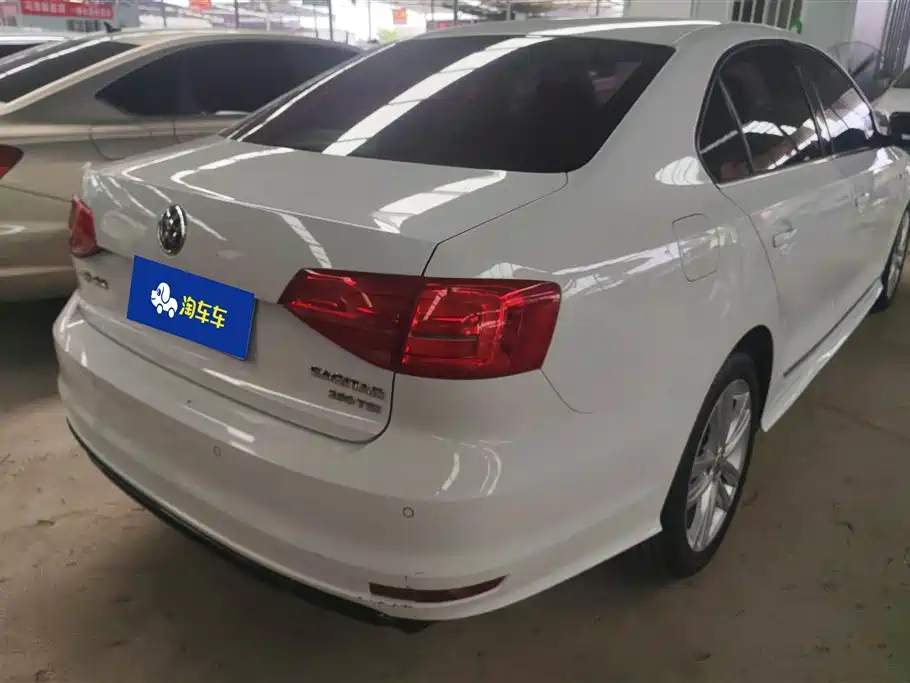 Volkswagen Sagitar 2018 280TSI DSG Spark Edition фото 3