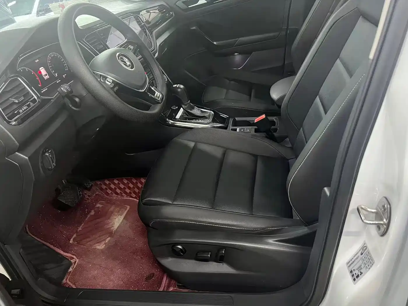 VOLKSWAGEN T ROC EXPLORING SONGS