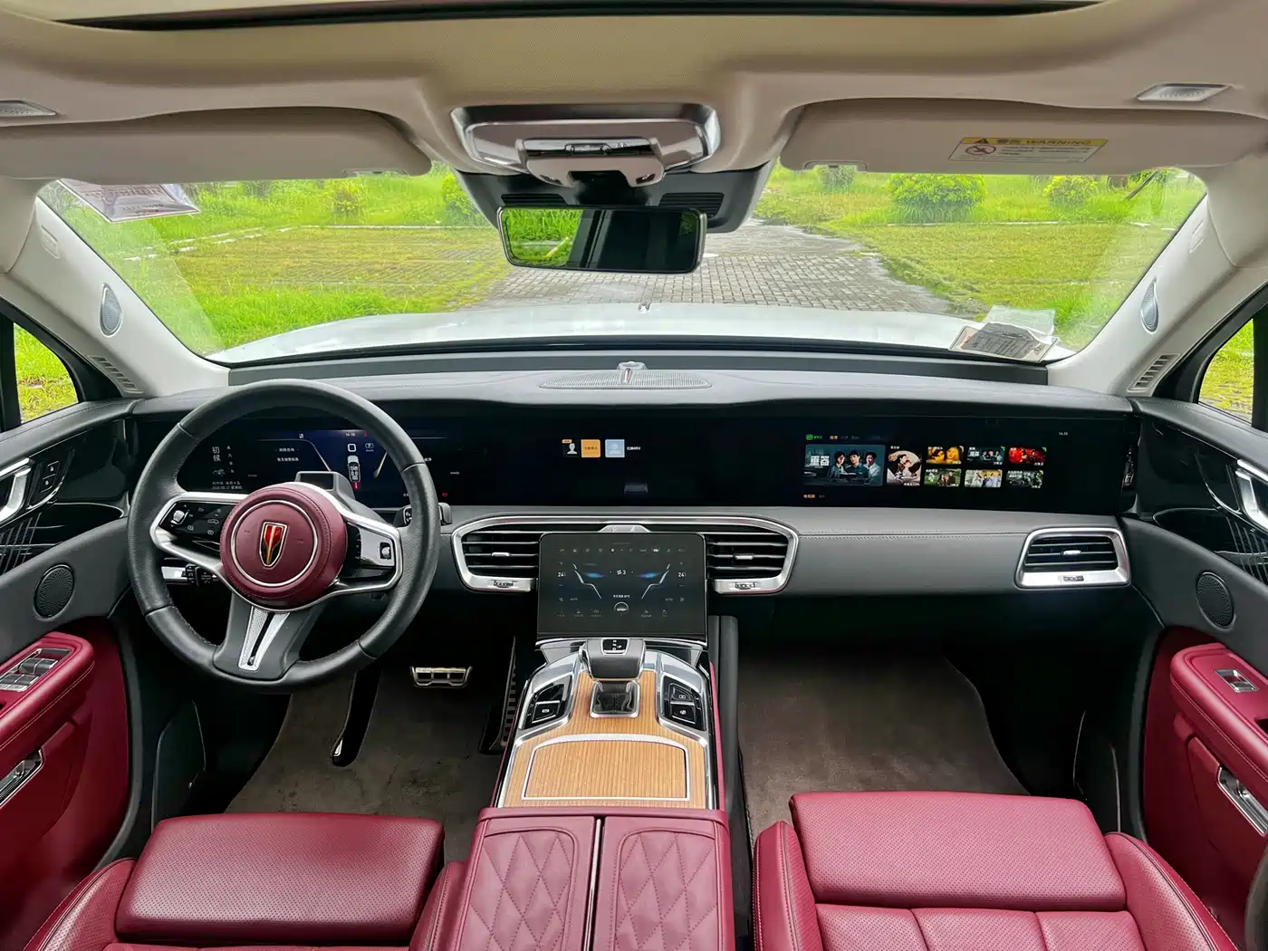 Фото 7 - Hongqi E-HS9