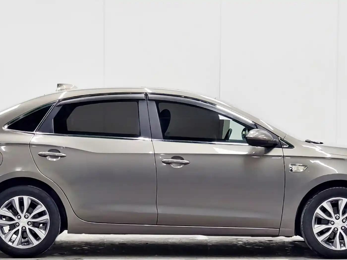 Buick Excelle 2019 18T Automatic Connected Elite (China V) фото 8