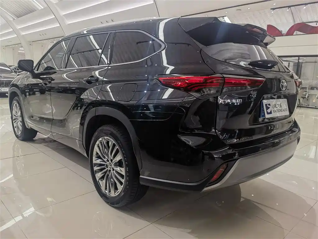 Toyota Highlander 2024 380T AWD Premium 7-Seater фото 21