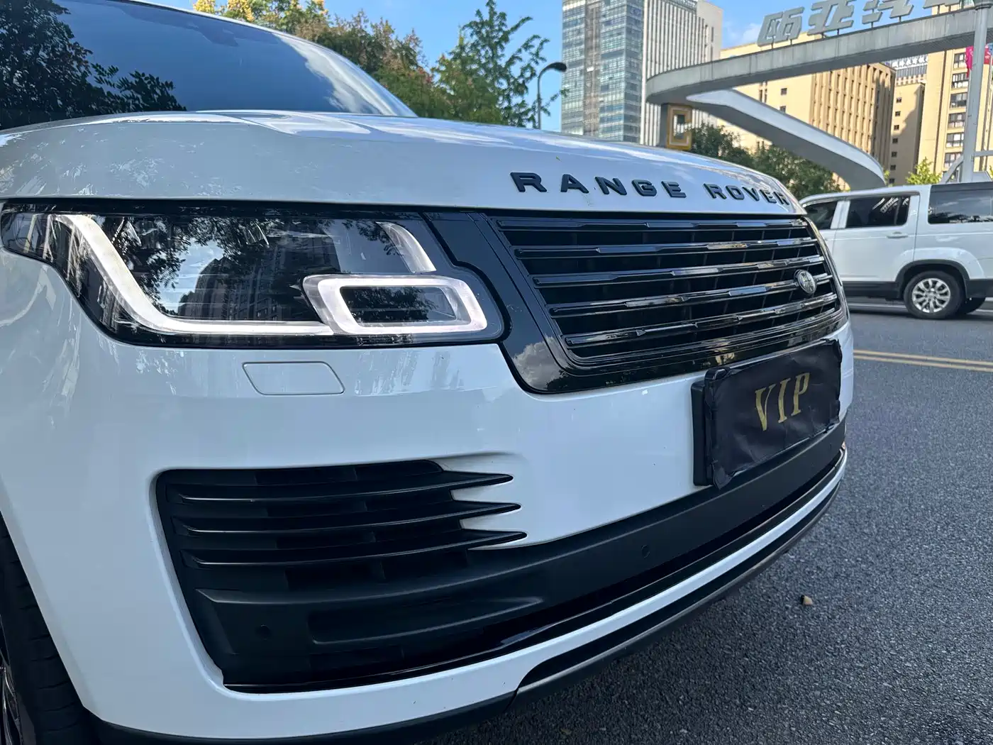 Land Rover Range Rover 2018 3.0 SC V6 Vogue Heritage Edition фото 15