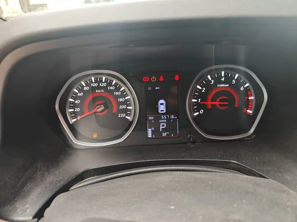 Soueast DX3 2017 2016 1.5T CVT Premium