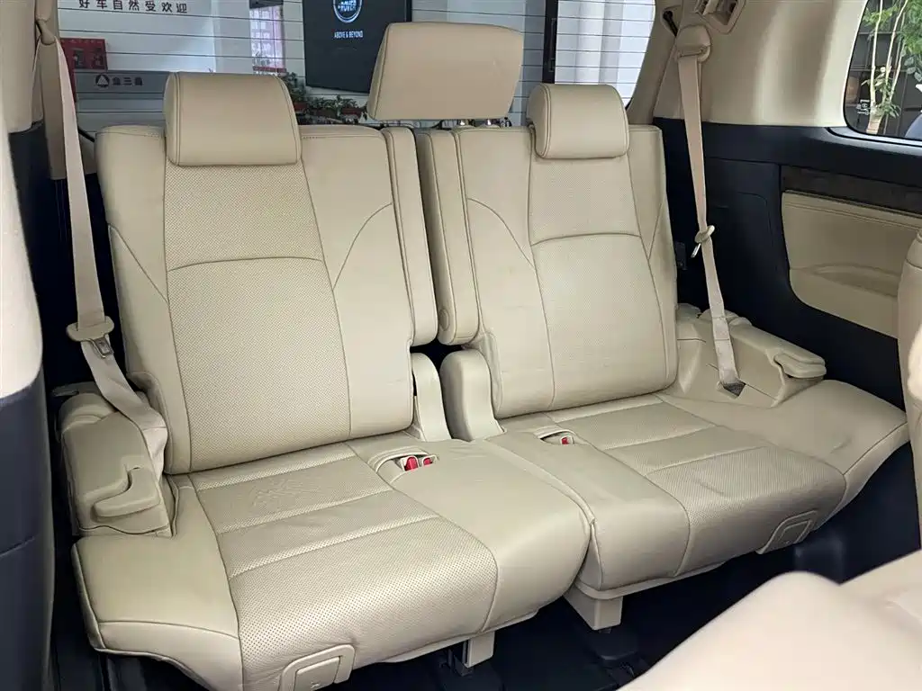 Toyota Alphard 2020 Hybrid 2.5L Luxury Edition фото 18