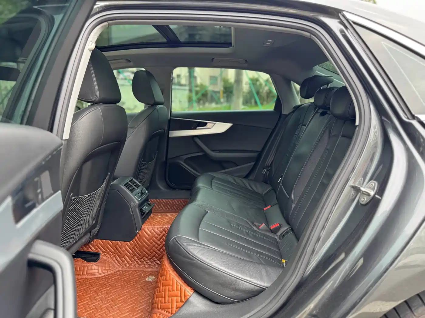 Audi A4L 2019 45 TFSI quattro Personality Sport (China VI) фото 11