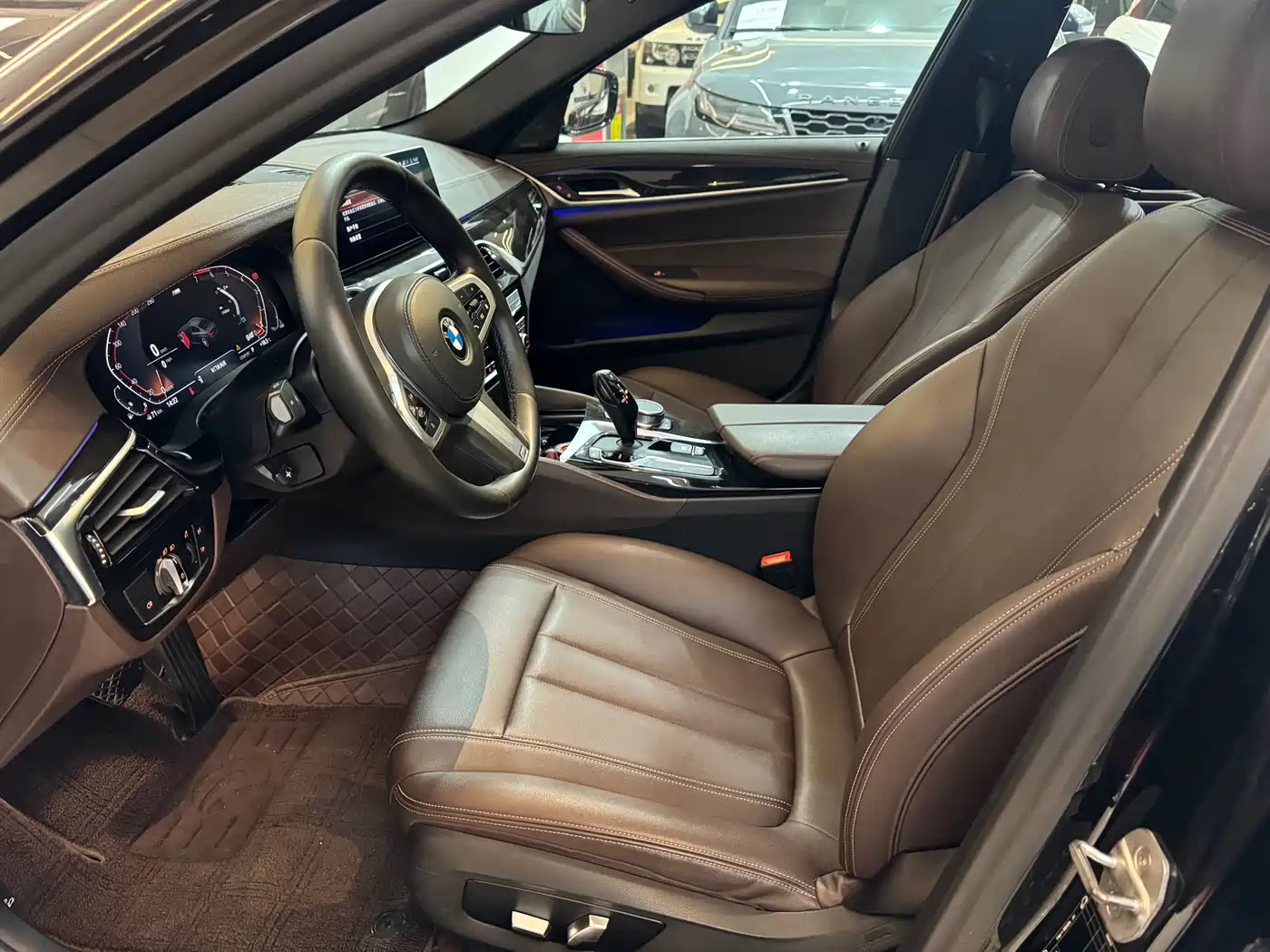 BMW 5 Series 2018 525Li Luxury Package фото 4
