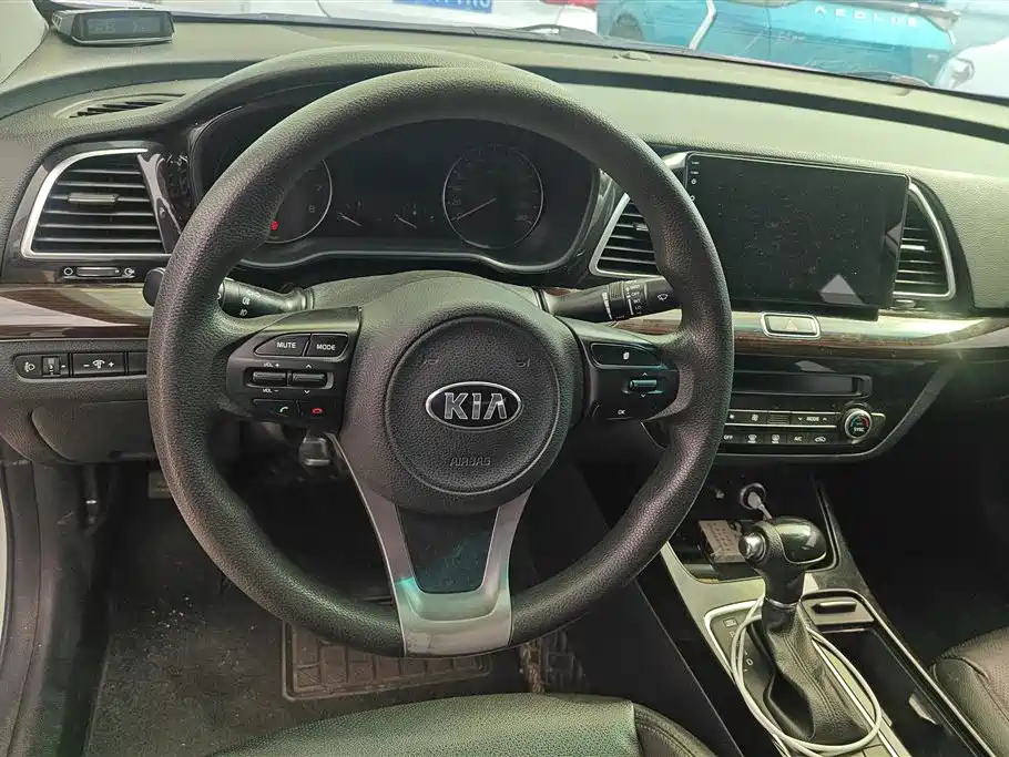 Kia K4 2014 1.8L Automatic GLS фото 15