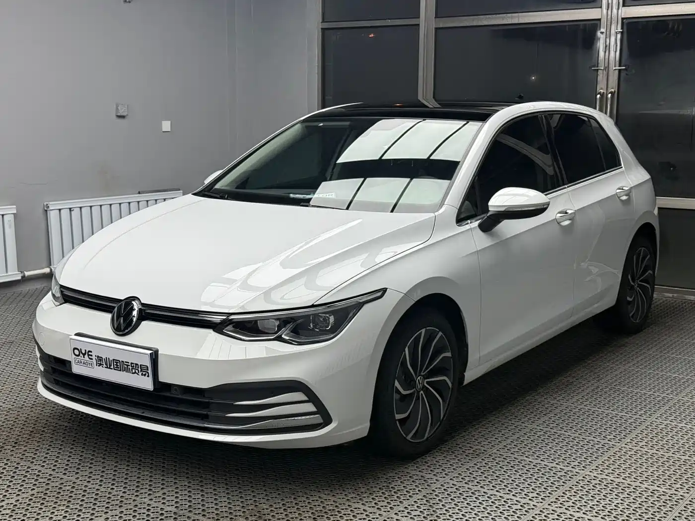 Volkswagen Golf 2021 200TSI DSG Pro