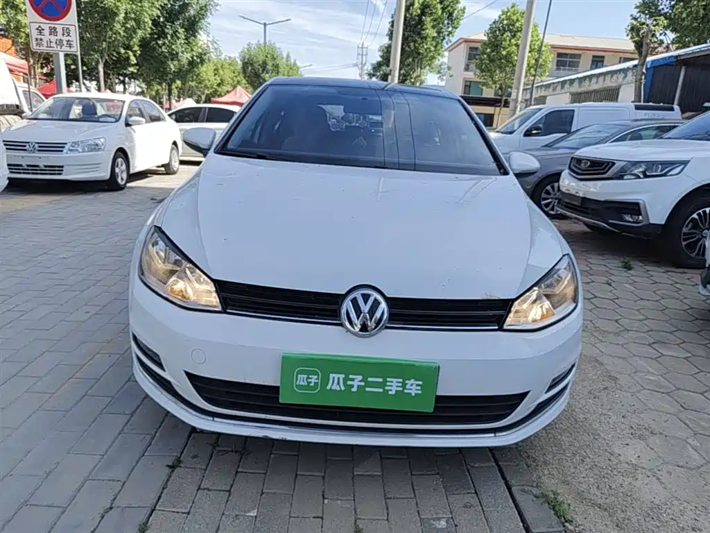 Volkswagen Golf 2016 1.6L Automatic Comfort фото 3