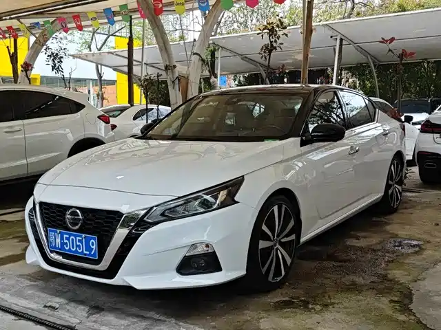 NISSAN TEANA