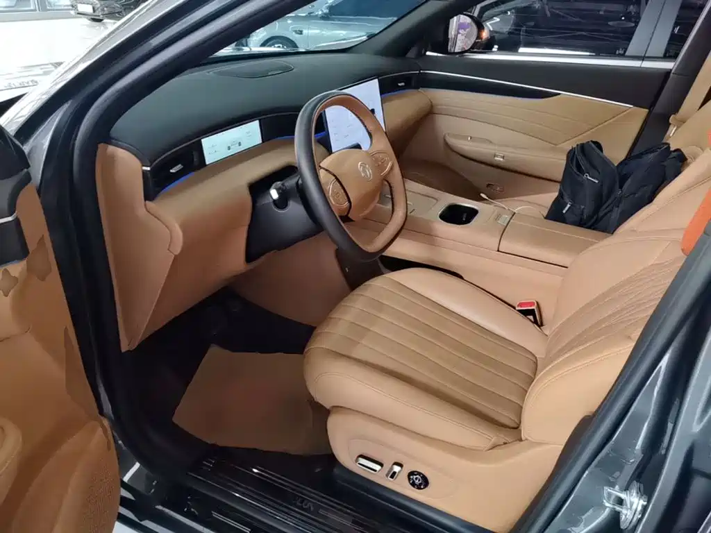 Dongfeng Aeolus L8 2025 2025 Plug-in Hybrid
