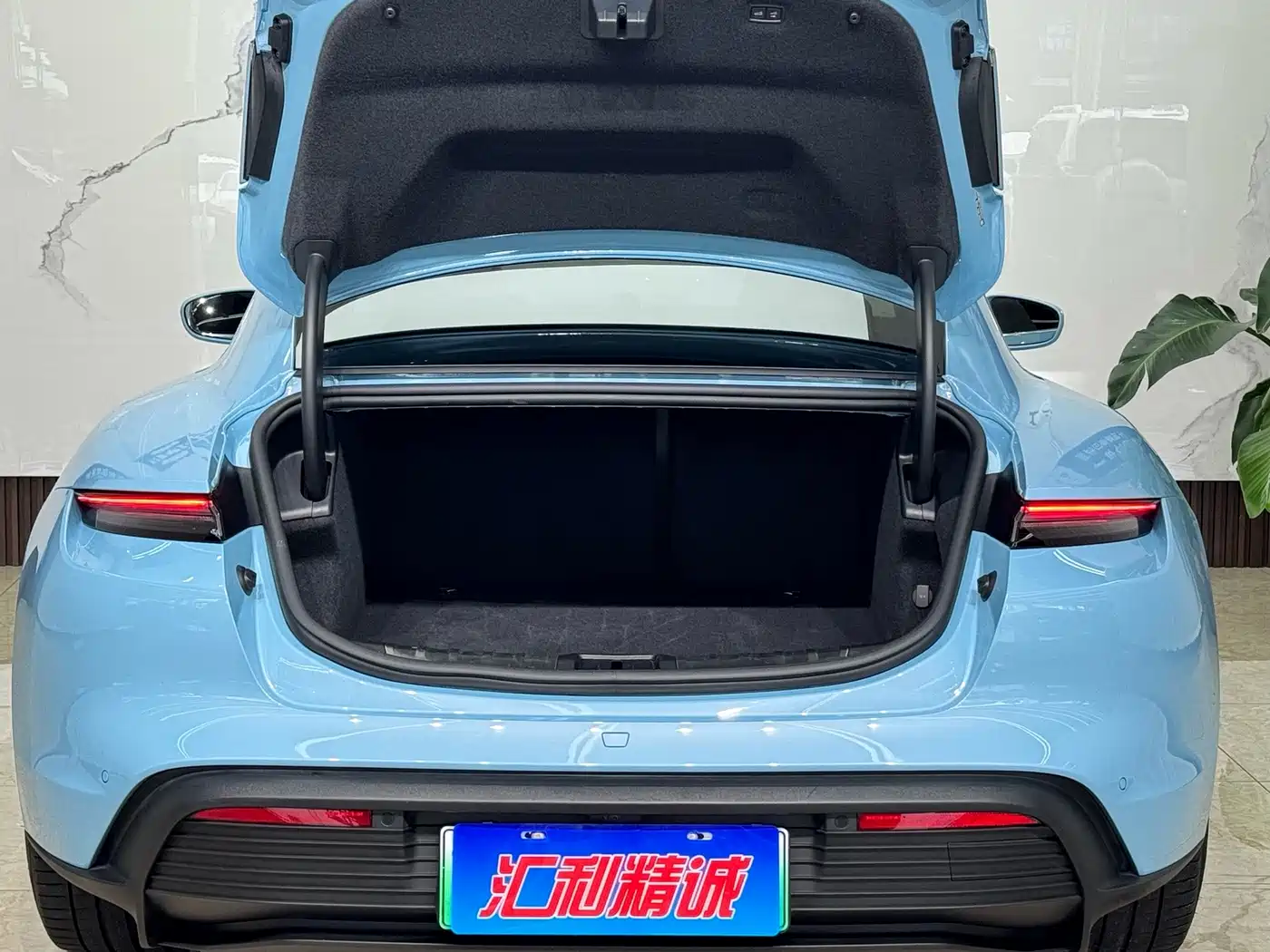 Porsche Taycan 2020 2019 Taycan 4S