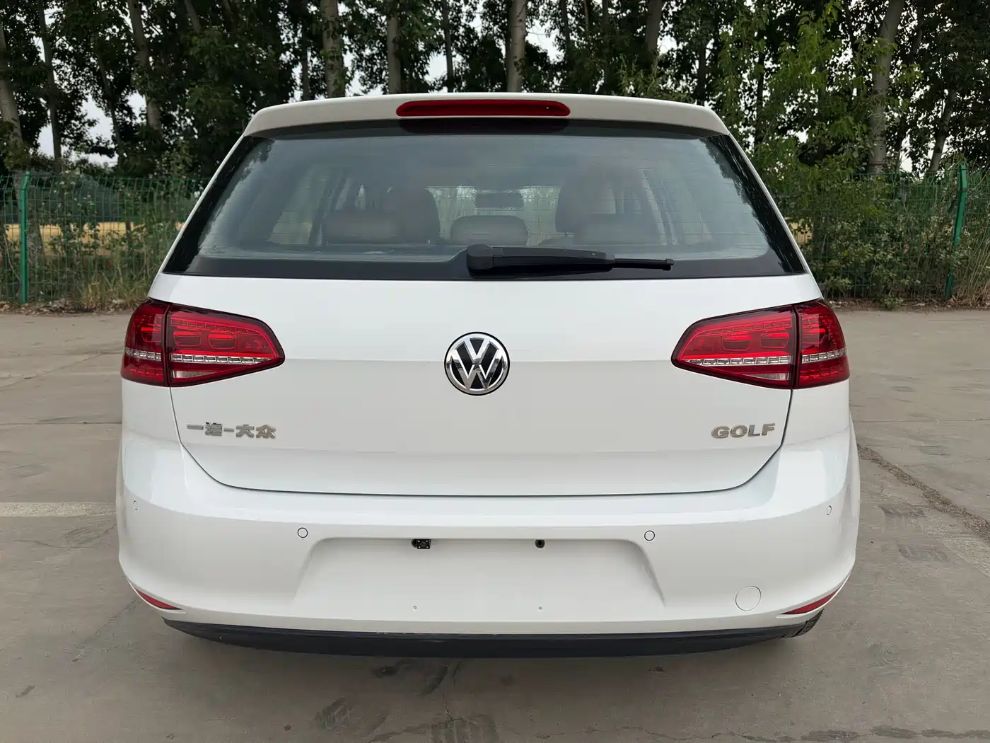 Volkswagen Golf 2014 1.6L Automatic Comfort фото 19