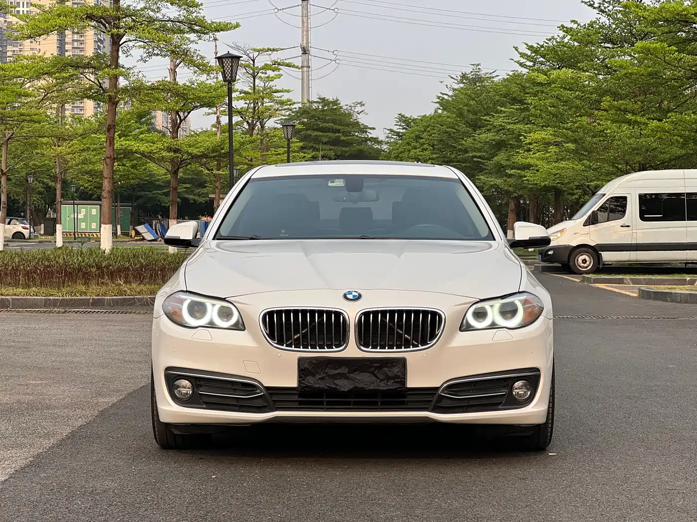 BMW 5 Series 2017 525Li Luxury Design Package фото 2