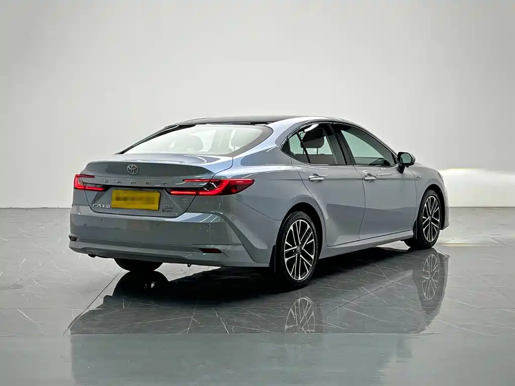 Toyota Camry 2025 2024 Hybrid 2.0HG Premium Edition