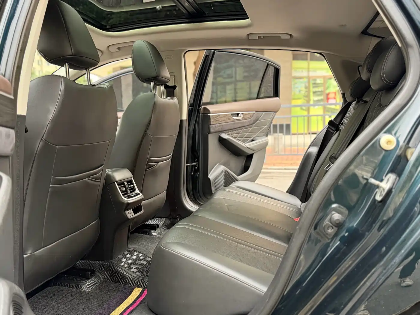 DONGFENG YI HYUN MAX