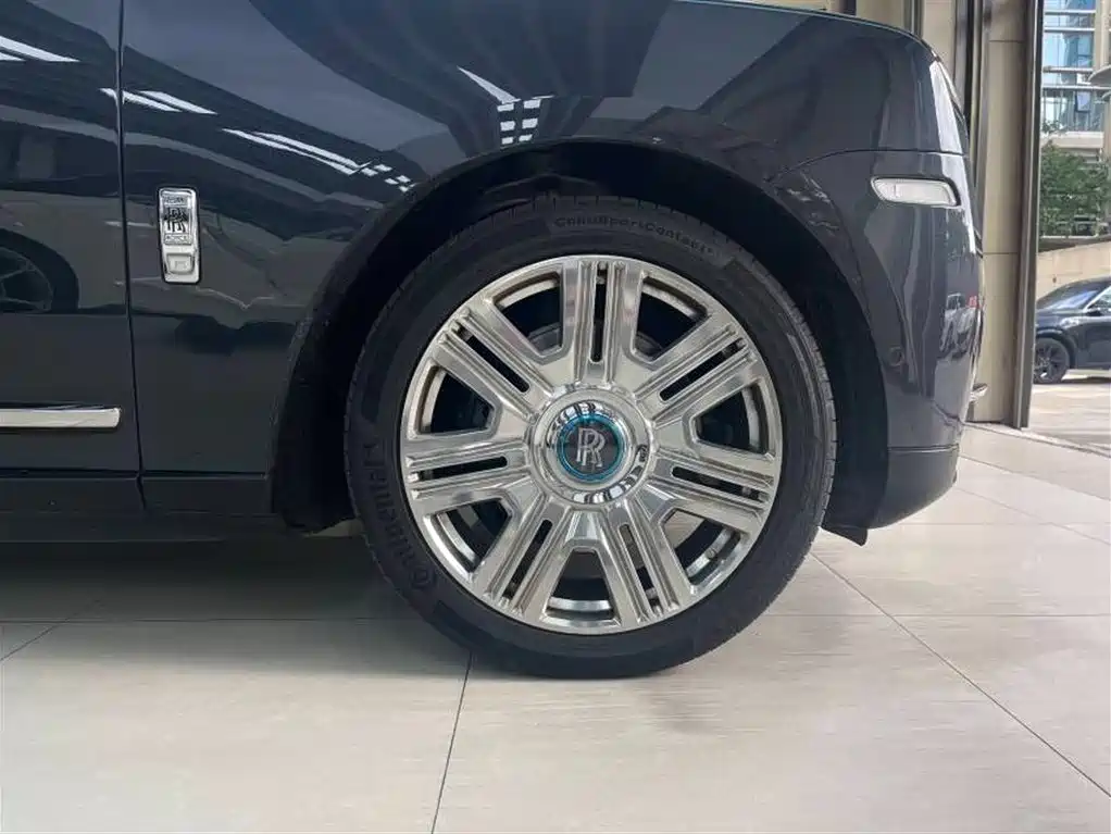 Rolls-Royce Cullinan 2018 5-Seater Version фото 5