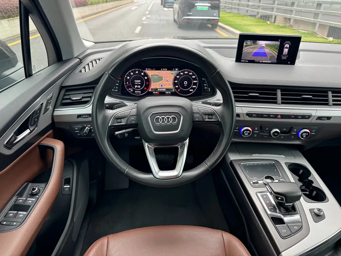 AUDI Q7
