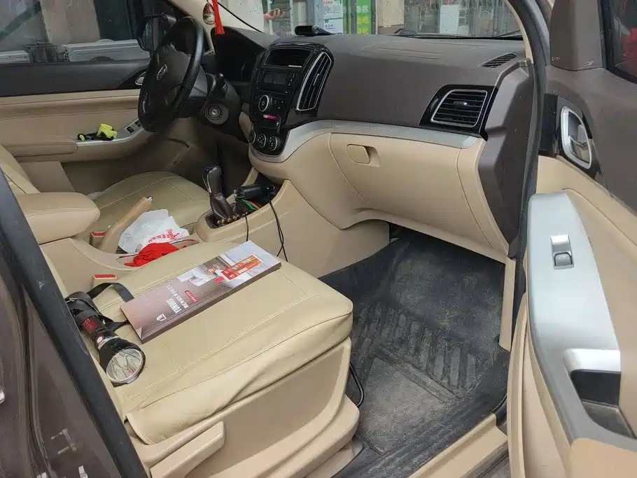 Фото 8 - Baojun 730