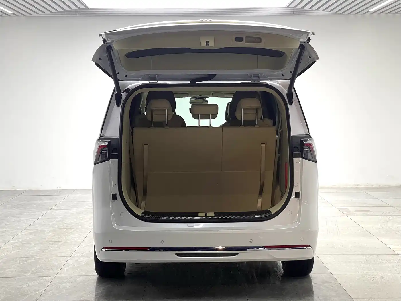 Buick GL8 New Energy 2026 2025 Land Honor Premium Edition 7-Seater