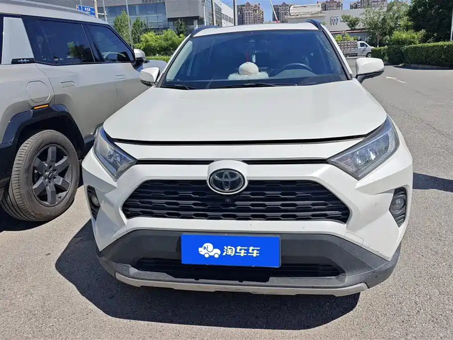 Toyota RAV4 Rongfang 2021 2.0L CVT 2WD Trend фото 2