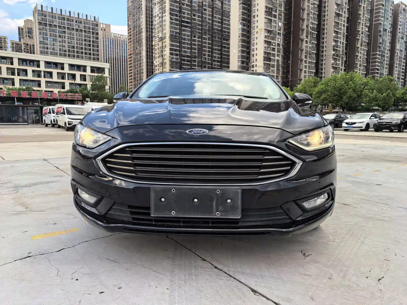 Фото 2 - Ford Mondeo