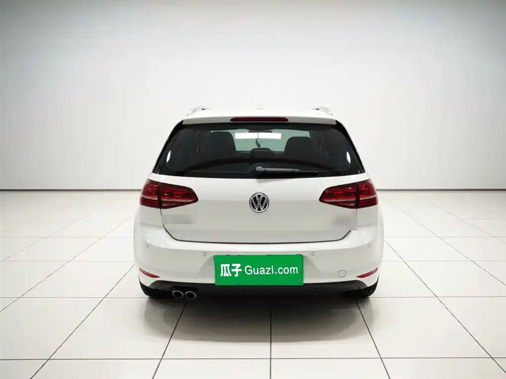 Volkswagen Golf 2017 280TSI Auto R-Line Millionth Anniversary Edition фото 6