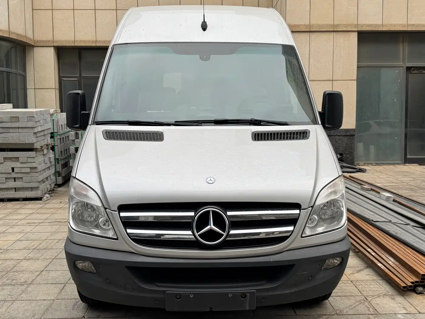Mercedes-Benz Sprinter 2014 Model 2.1T Excellent Travel Medium Wheelbase фото 2