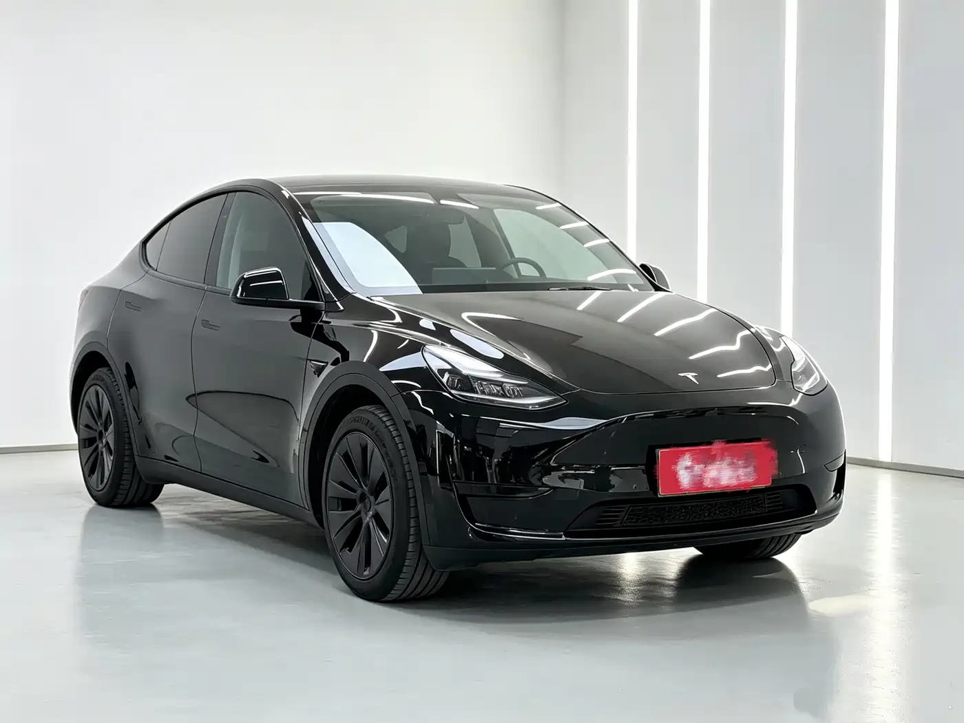 Фото 3 - Tesla Model Y