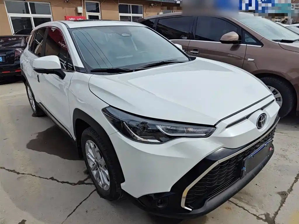 Toyota Frontlander 2023 2.0L CVT Leading Edition фото 22