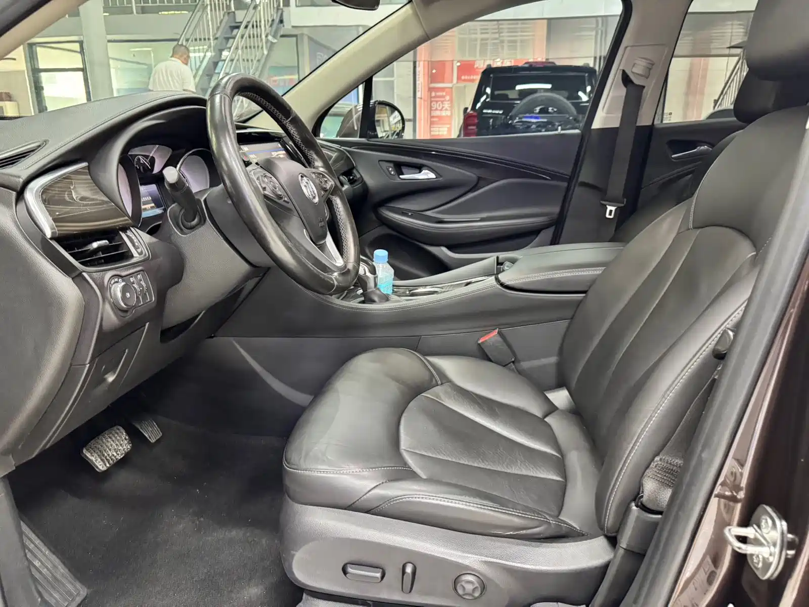 Фото 9 - Buick Envision Plus