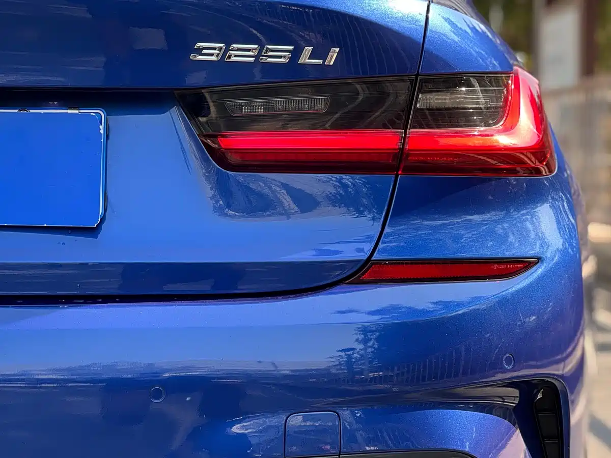 BMW 3 Series 2022 325Li M Sport Package фото 22