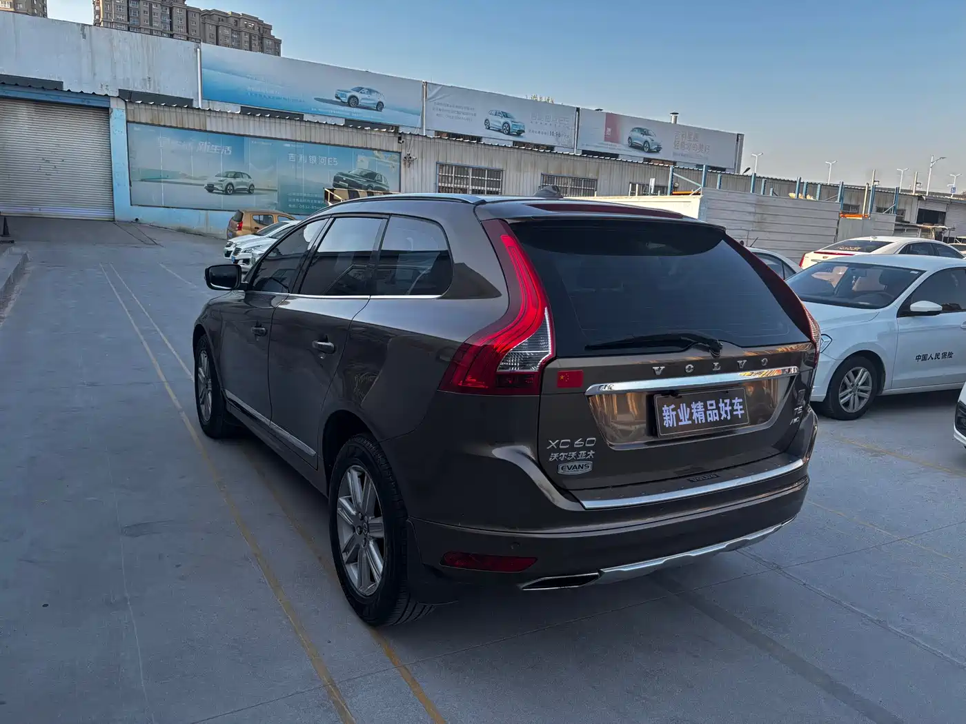 VOLVO XC60