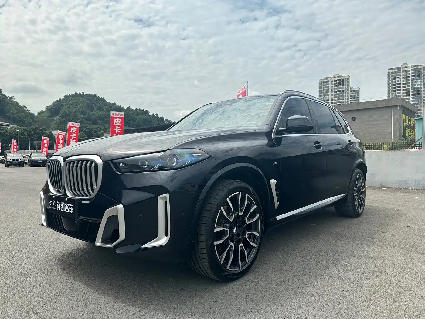 BMW X5 2023 xDrive 40Li M Sport Package