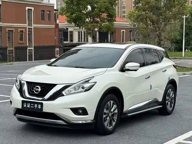 NISSAN LOULAN