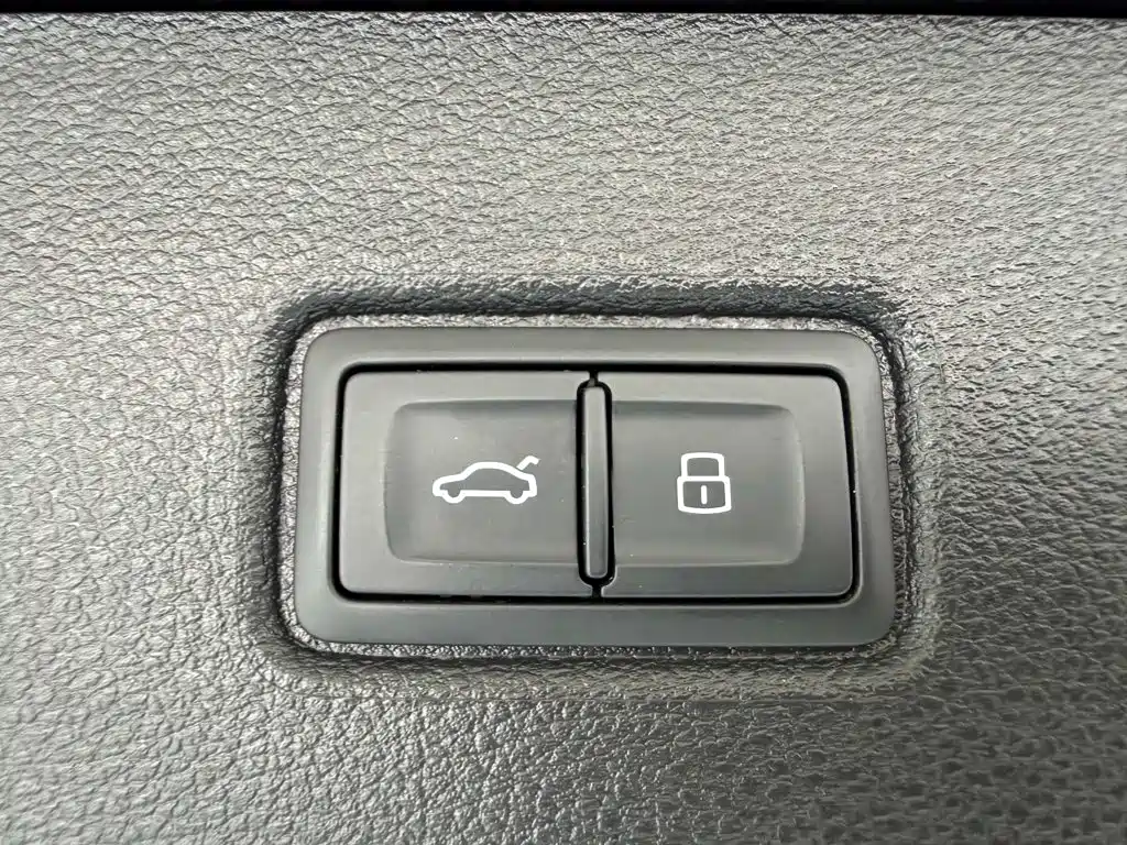 Фото 26 - Audi Q7