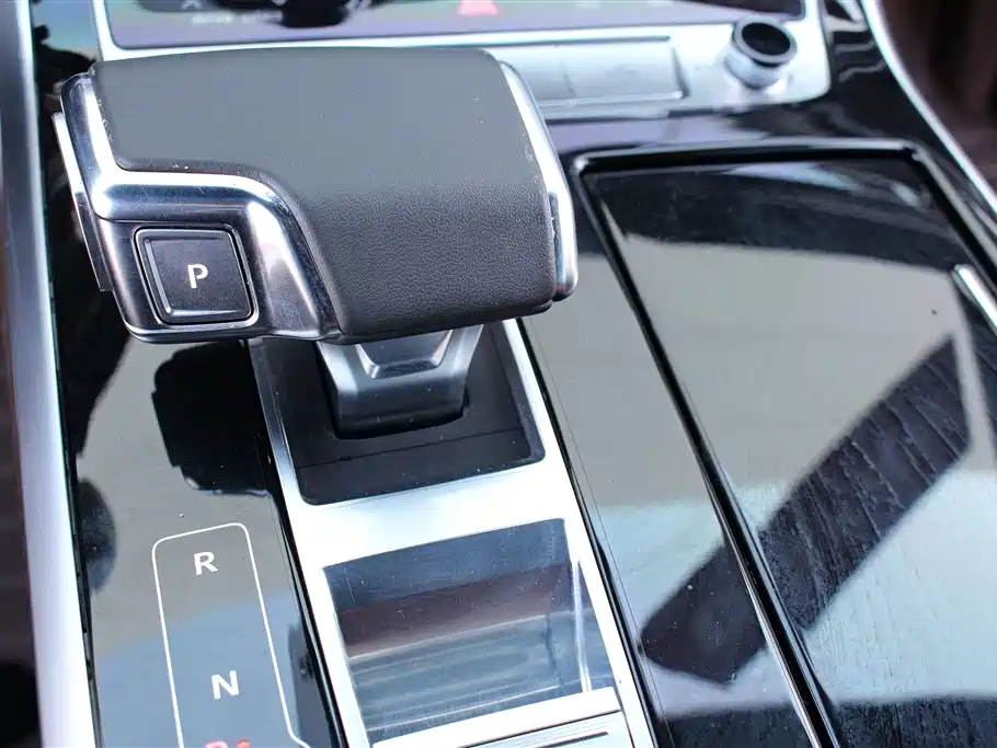 Audi Q7 2021 55 TFSI quattro S line Sport фото 9