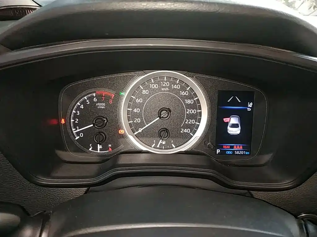 Toyota Levin 2019 185T CVT Luxury Edition China VI фото 12