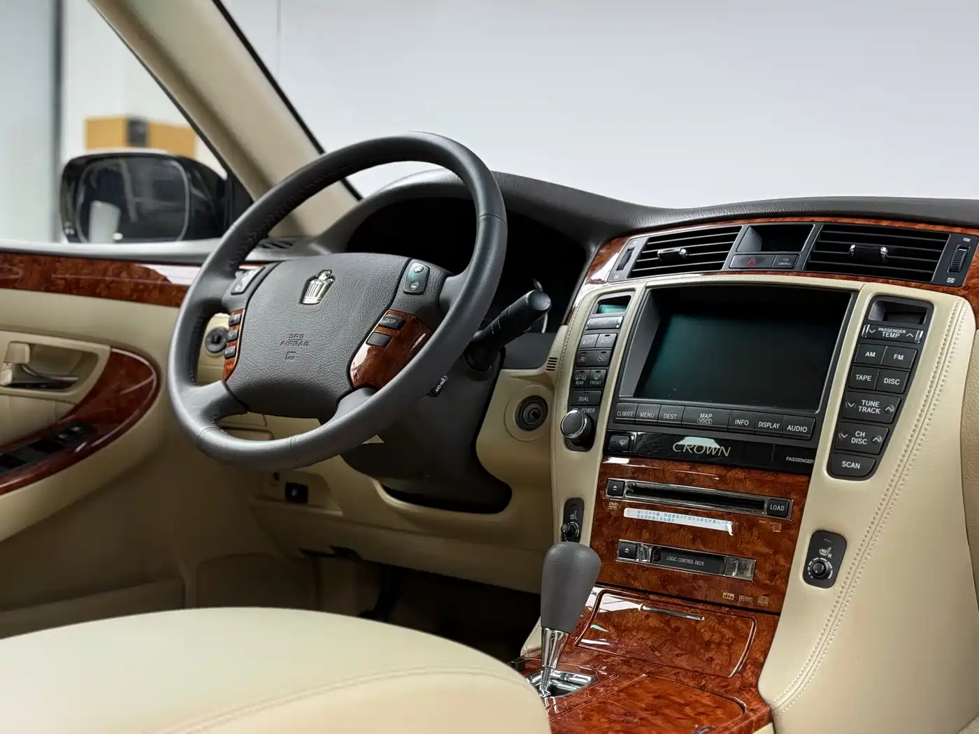 Toyota Crown 2009 2.5L Royal Special Navigation Edition фото 23