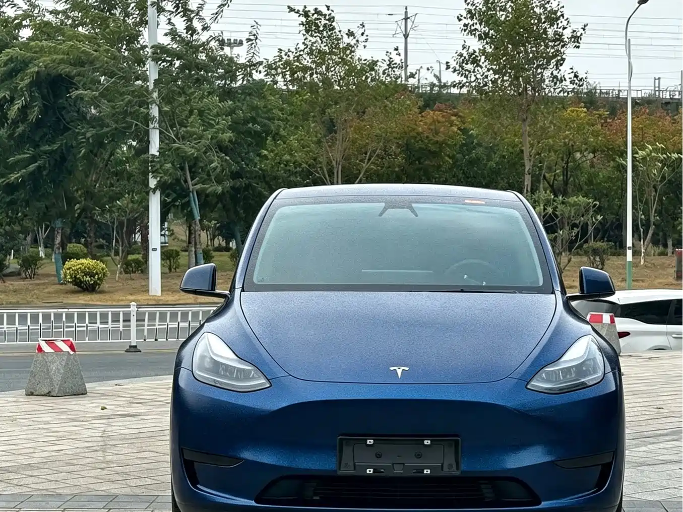 Tesla Model Y 2023
